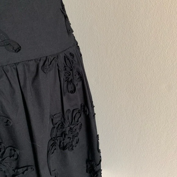 Evan Picone Embroidered Cocktail Dress in Black size 4 - Picture 6 of 8
